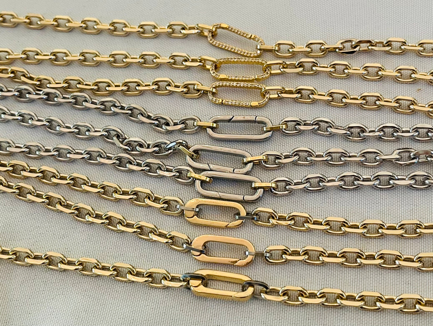 Square Link Latch Chain