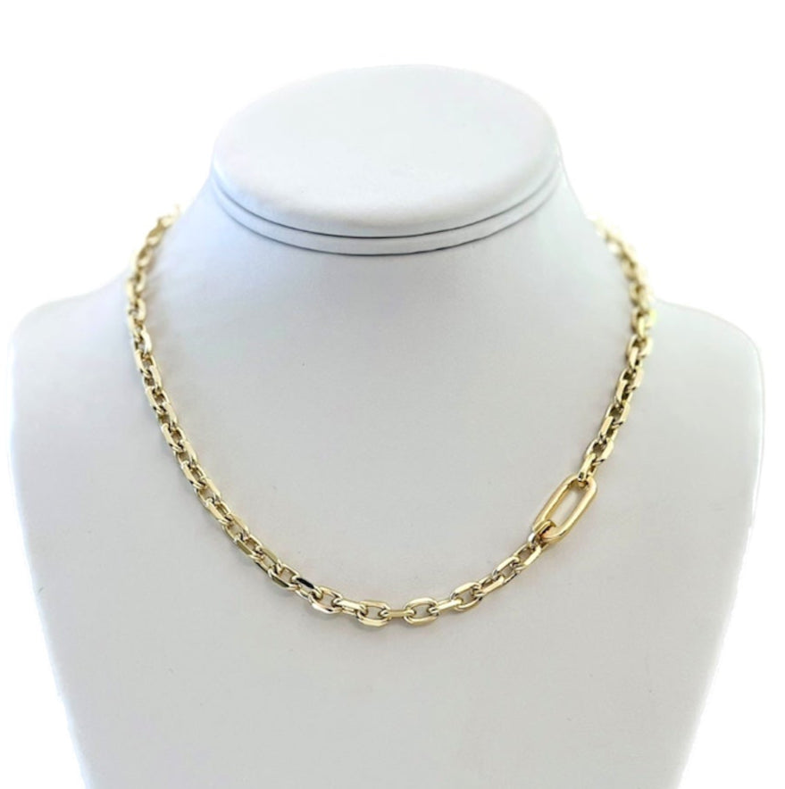 Square Link Latch Chain