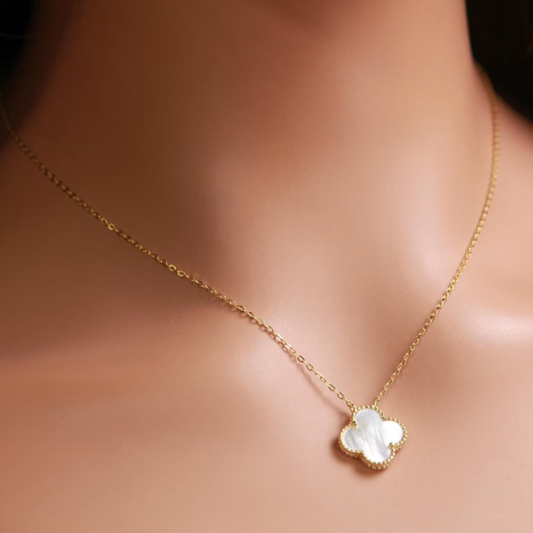 Van "Link" Clover Necklace, MOP